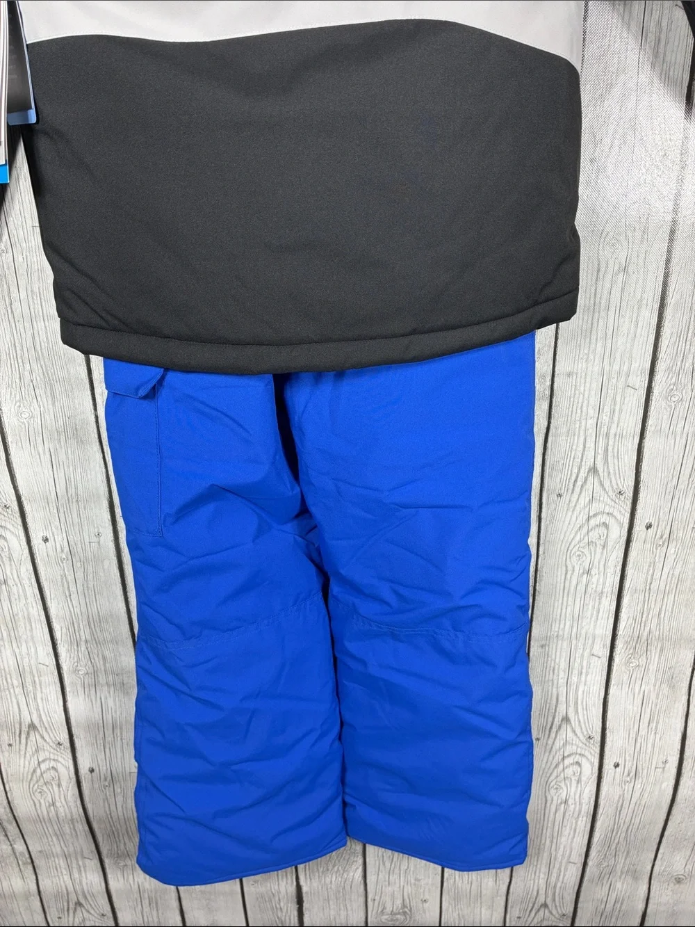 Iceburg Outerwear Blue, White & Black Ski Jacket and overalls/Pants Set